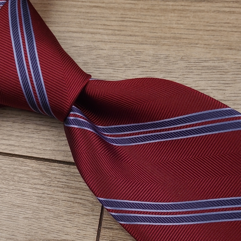 BROOKS BROTHERS‎ Dark Red Blue Striped Pattern Mens Silk Tie NEW